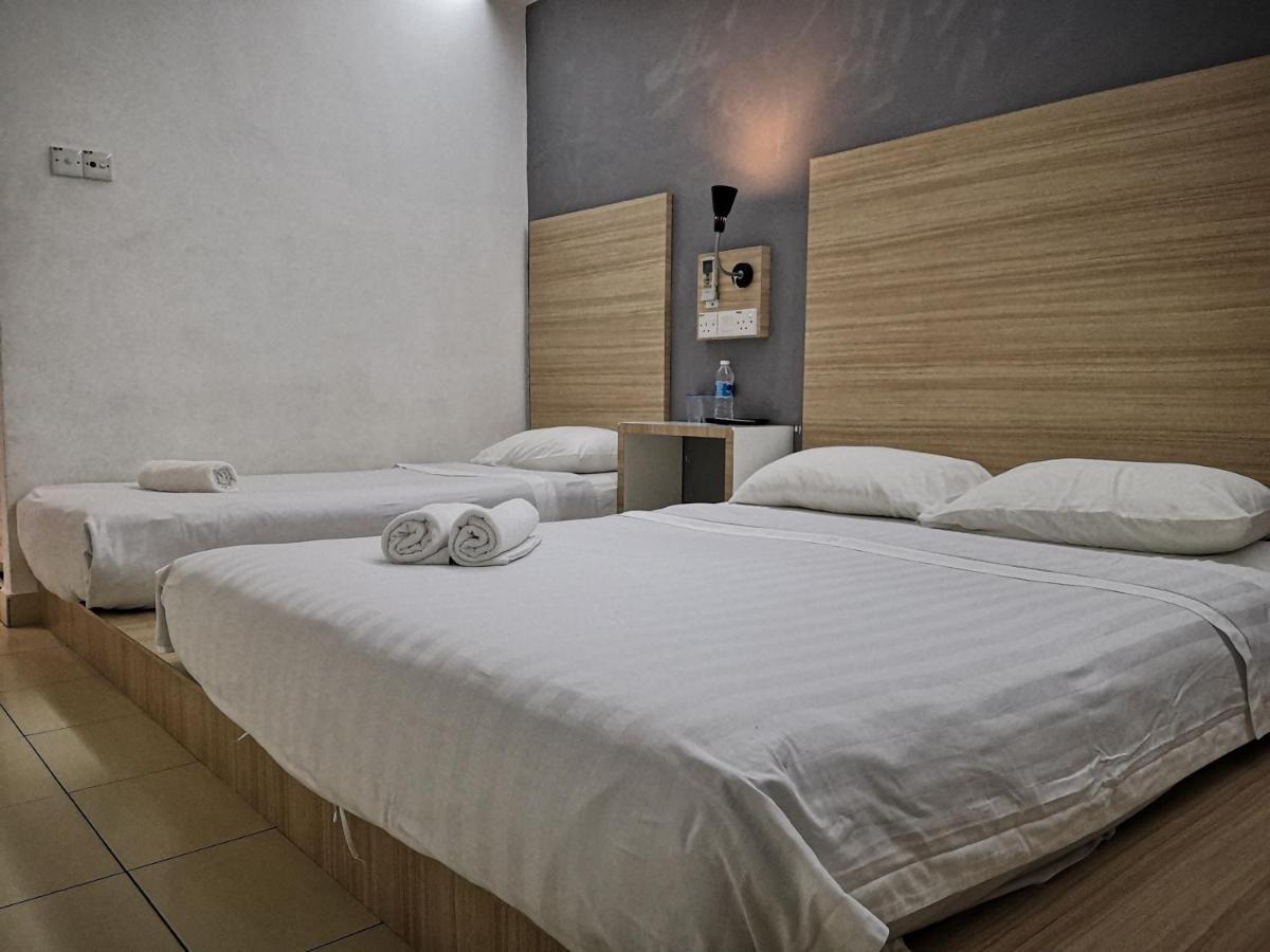 Dragon Door Hotel Sitiawan Εξωτερικό φωτογραφία